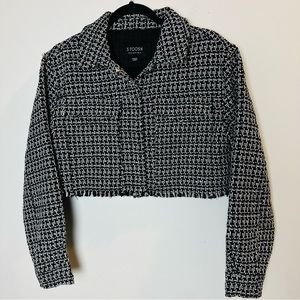 Stoosh Women's Size M Black & White Cropped Button Down Jacket.C36‎